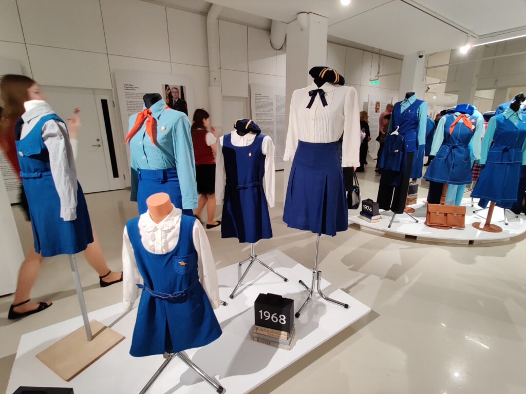 Näitus "Ema, ma kandsin vormi" Pärnu Muuseumis kevadel 2024