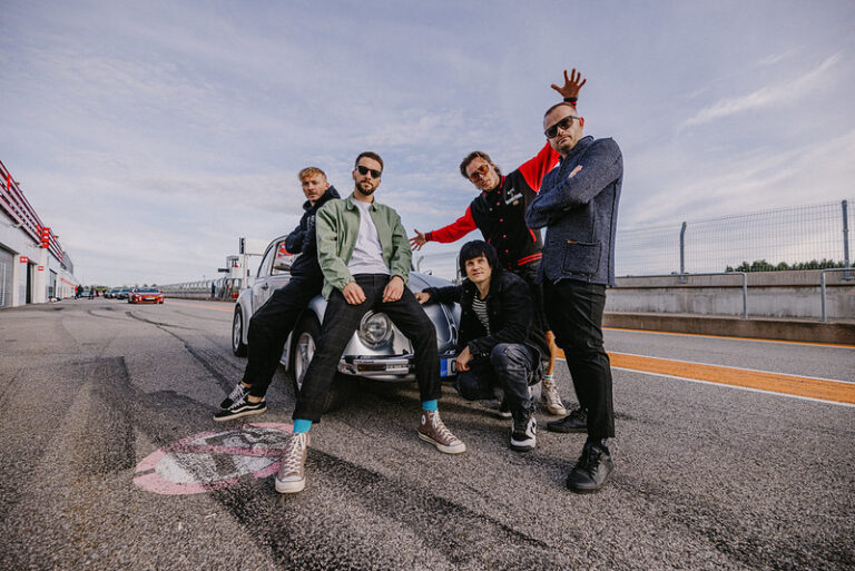 Bedwetters x Porscering