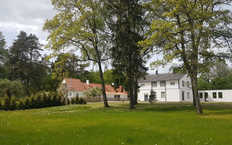 Tõstamaa Meierei hotel and summerapartments outside view.visitestonia