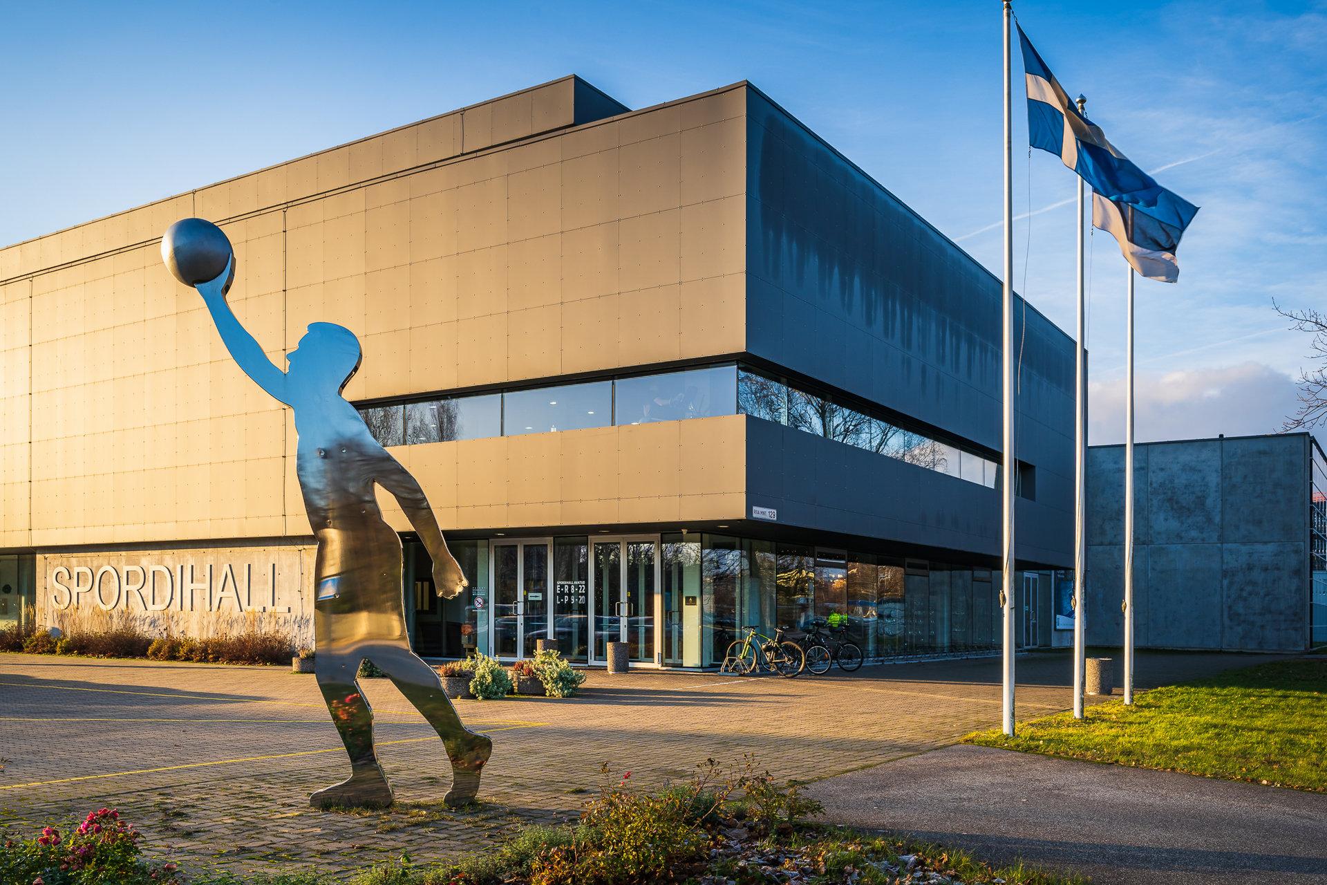 Pärnu Spordihall, vaade väljast