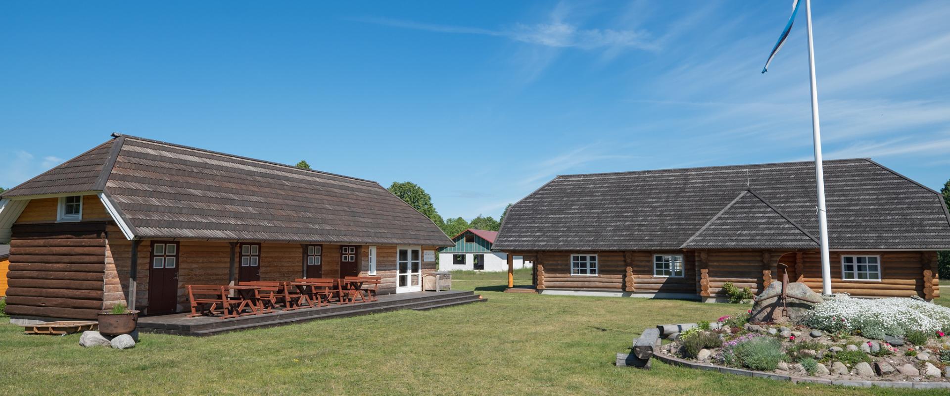 Pärnamõisa ait Kihnus