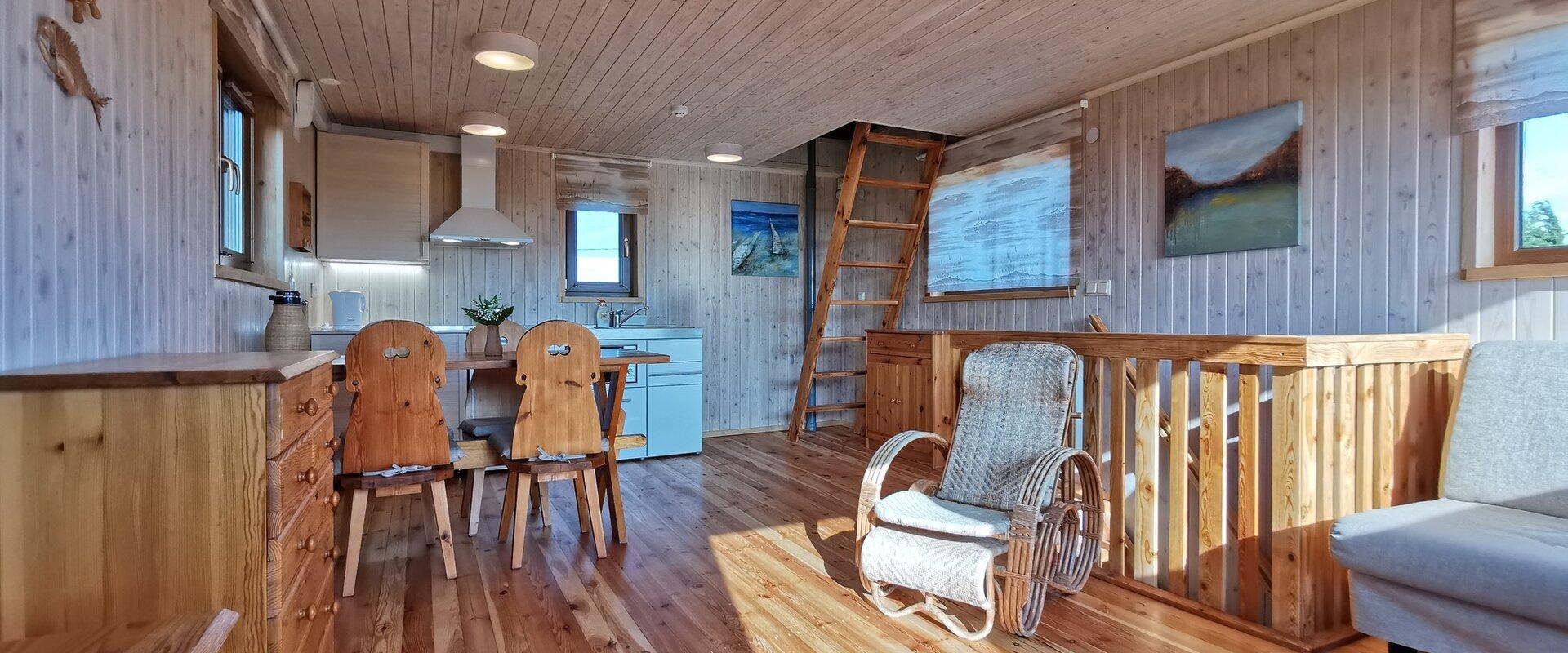 Mugavustega maja loodusvaatluseks Matsalu rahvuspargis Mugavustega maja loodusvaatluseks Matsalu rahvuspargis