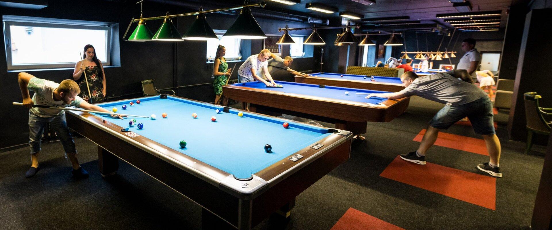 KingPool lounge and billiards