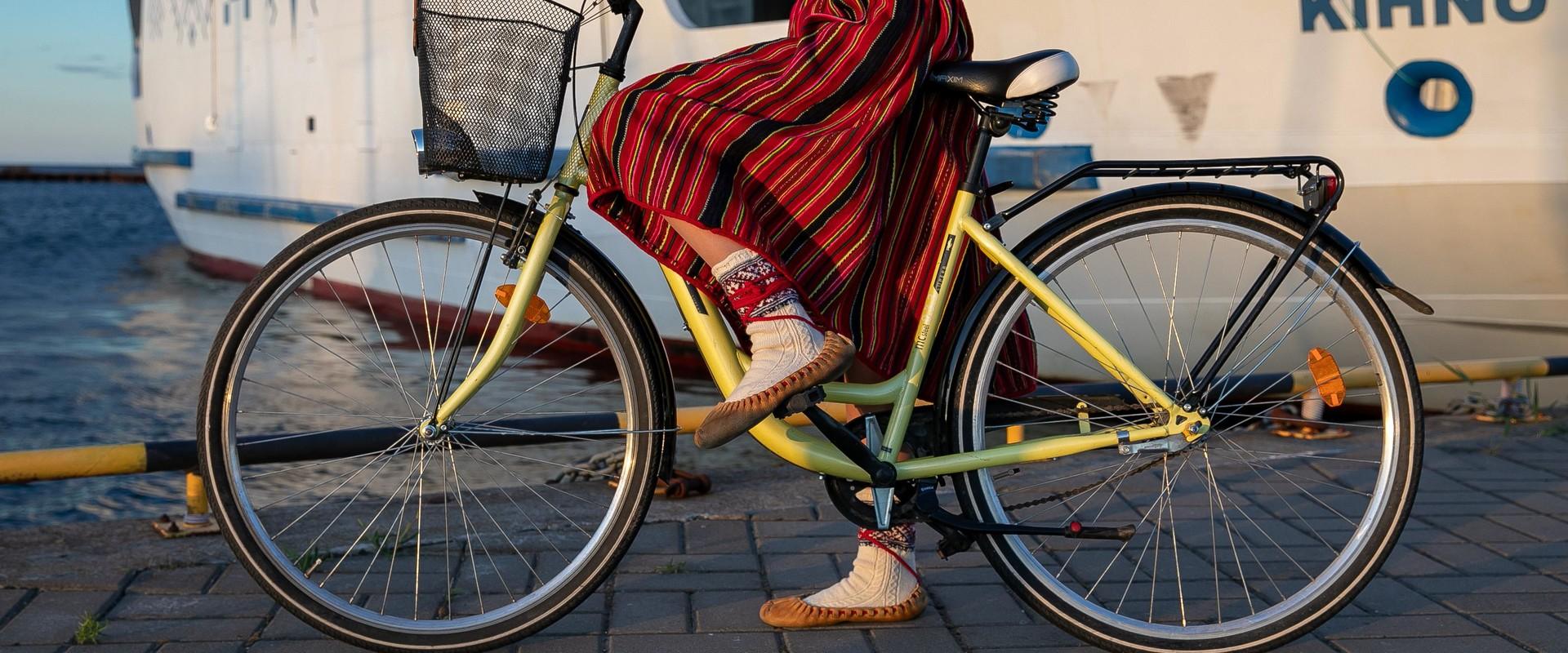 Bicycle rental in the Port of Kihnu