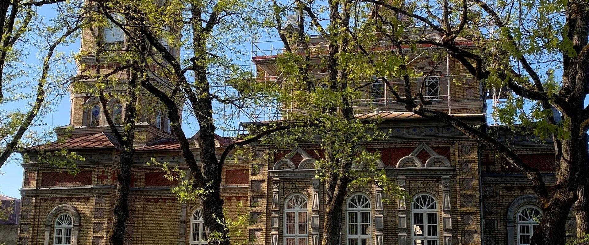 Giidiga ekskursioon "Kirikud ja religioon Pärnus läbi ajaloo