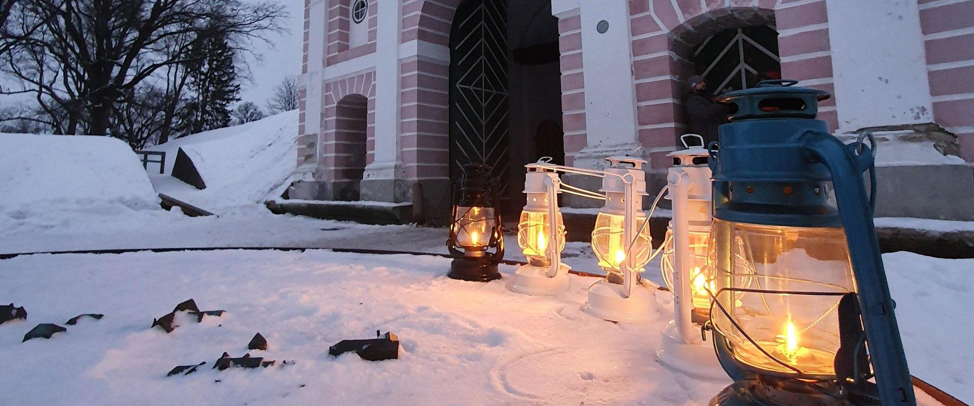 Pērnavas laternu tūre ar gidu