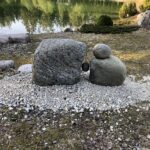 Tiina Ojaste kivi-installatsioonide õuegalerii