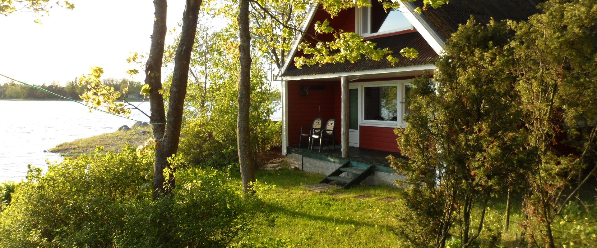 Seaside façade of Kapteni holiday house