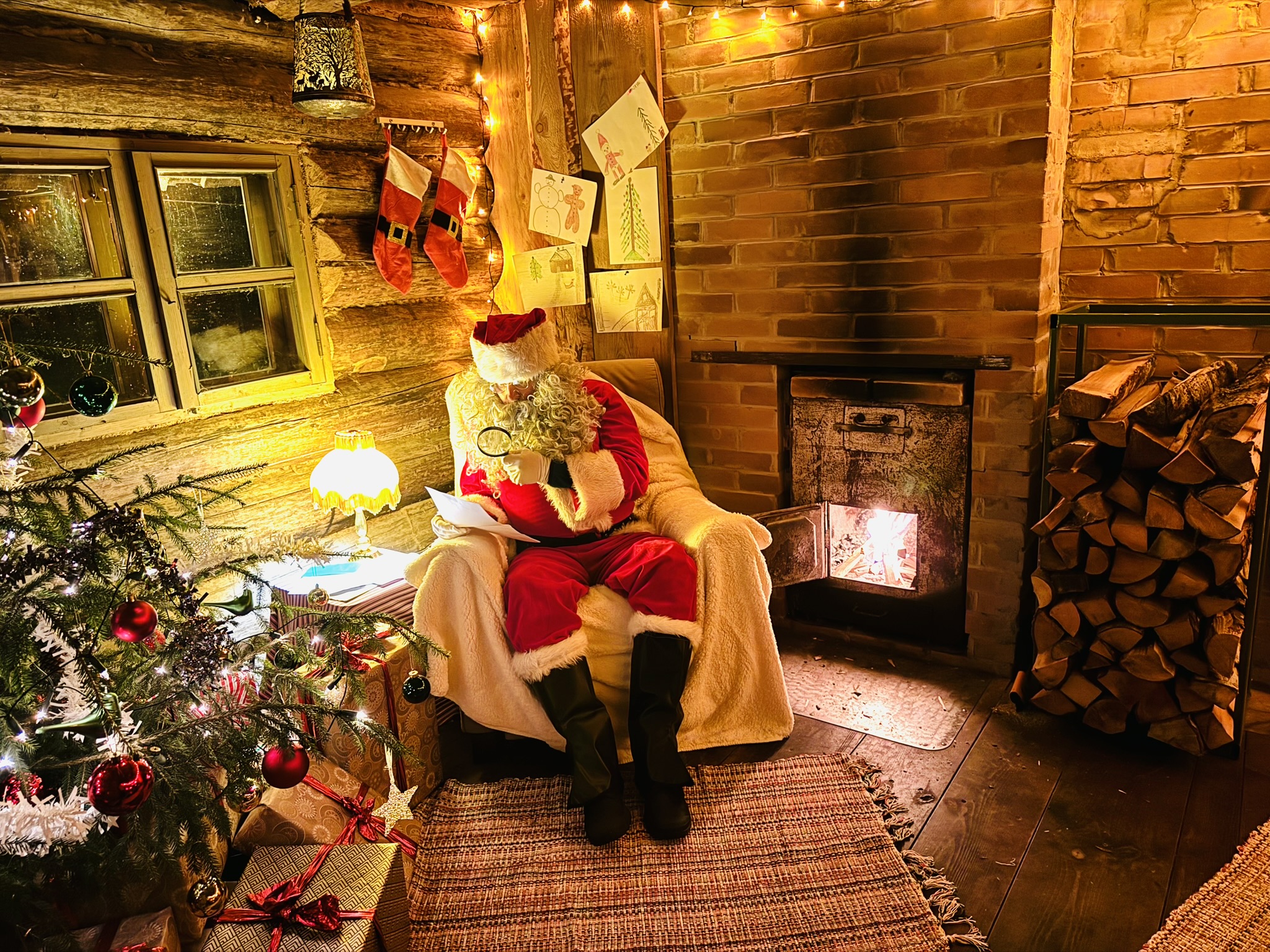 Jõuluvana külastus Jõulumajas Pärnumaal